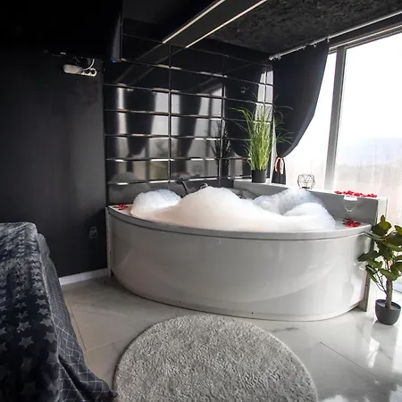 Panorama House Sarajevo- Jacuzzi, Bazen & Pogled Na Grad 1 Vikendica